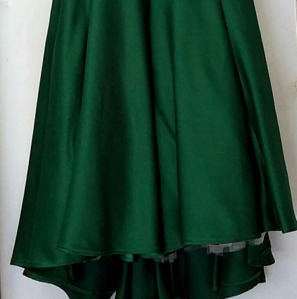 Formal Dress - Picture 2 of 6